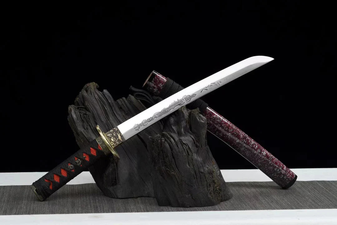 Tanto Enryū (炎龍短刀)
