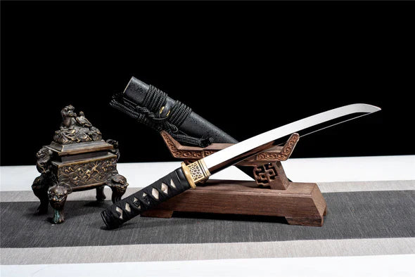 Tanto Kurohōō (黒鳳凰)