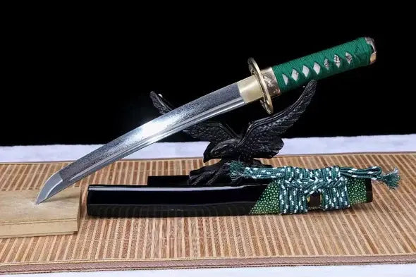 Tanto Ryokushin (緑心短刀)