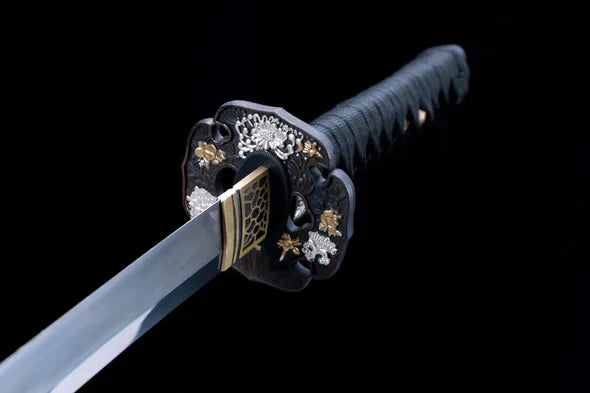 Tanto Midoriryū (緑龍短刀)