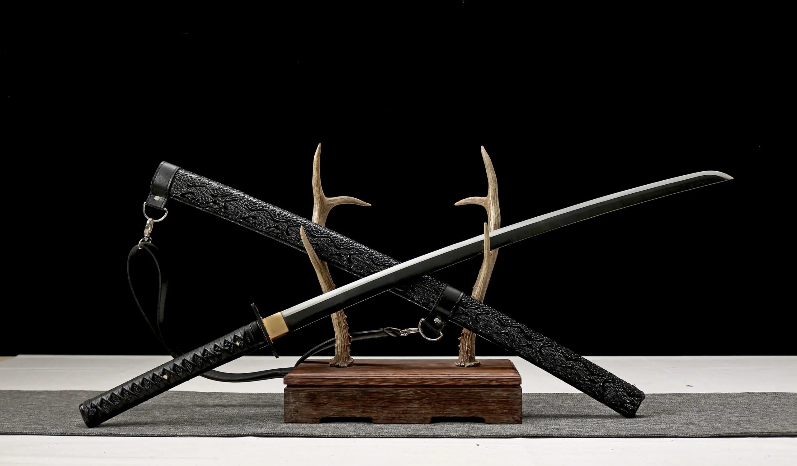 Katana Miyoshi