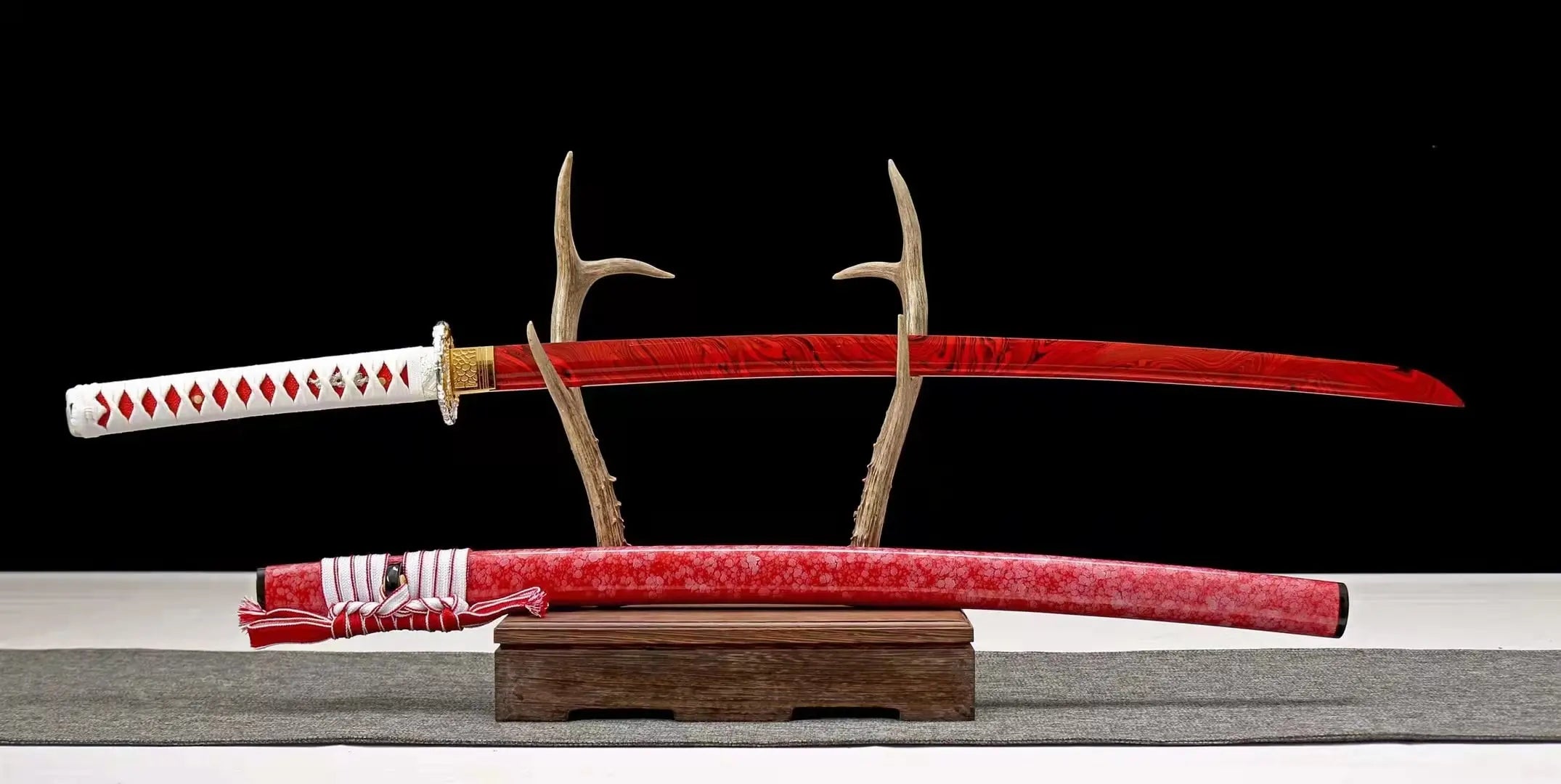 Katana Akita